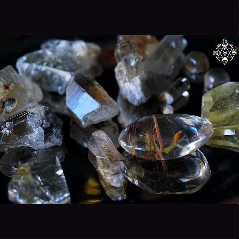 (Linqi Creation Society) Golden rutile mineral rough stone specimen personality crystal lucky creative jewelry new