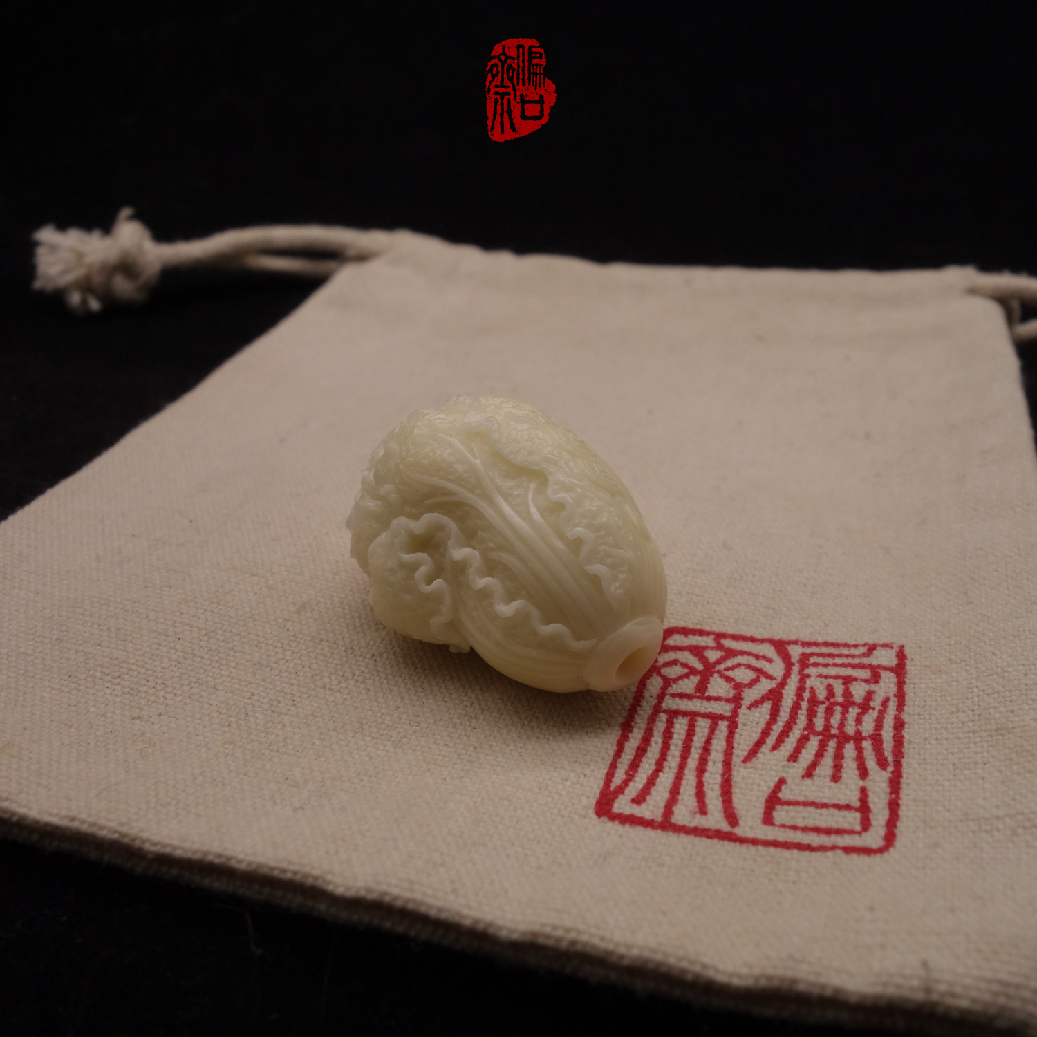 Partial Oral Fasting to Ivory Tusks Hand-carved Cabbage Bats to Play Hanging Pendant Sweater Chain 