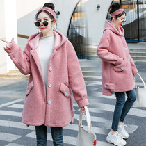 Pregnant woman jacket autumn and winter outer wearing maternity dress autumn and winter style Korean version of the long style lamb suede coat woman fashion necropolis