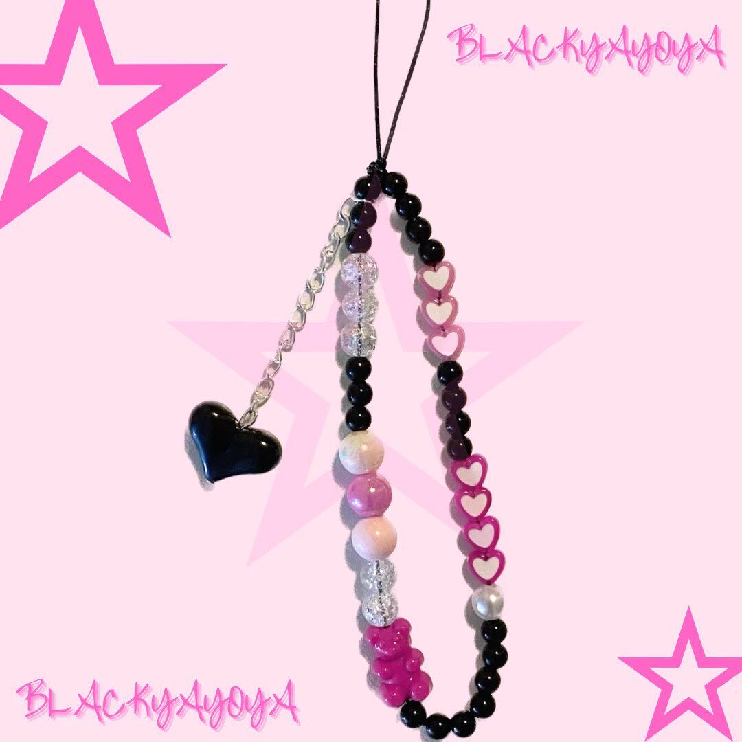 Wu Xuanyi's original American retro Y2K beaded mobile phone lanyard, CCD camera lanyard, handheld mobile phone lanyard for women.