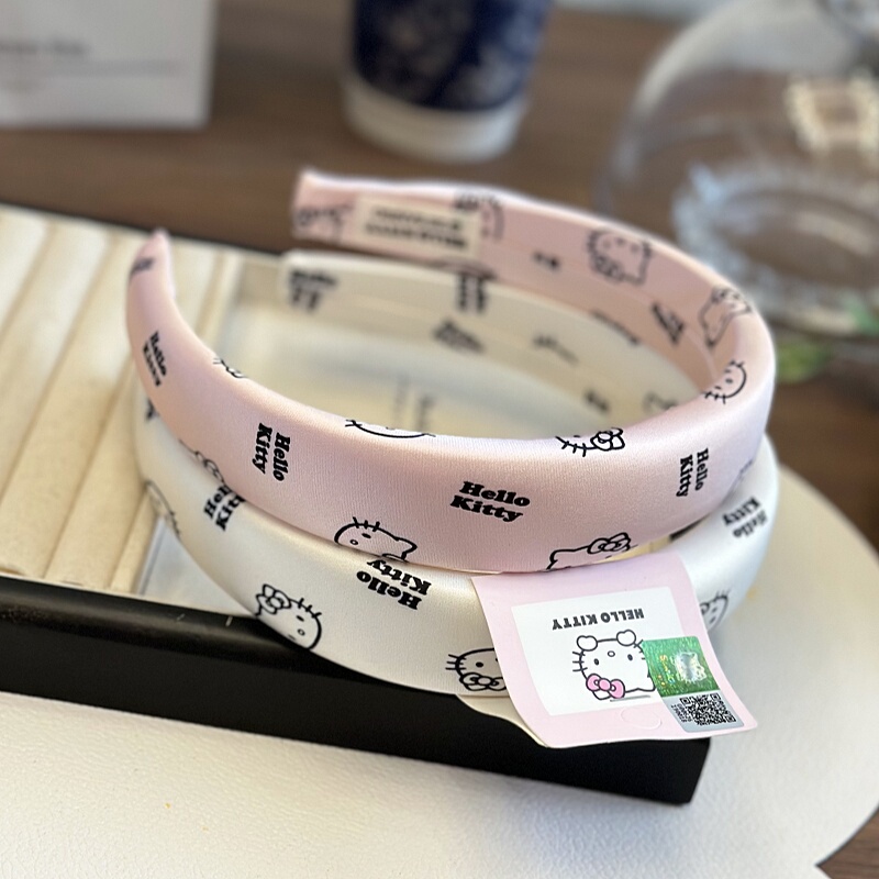 Authentic Hello Kitty Wide-Brimmed Sponge Headband, Girly and Sweet Fabric Headband, High Cranial Top Hairband, Pink Face-Washing Hair Clip Authentic Hello Kitty Wide-Brimmed Sponge Headband, Girly and Sweet Fabric Headband, High Cranial Top Hairband, Pink Face-Washing Hair Clip