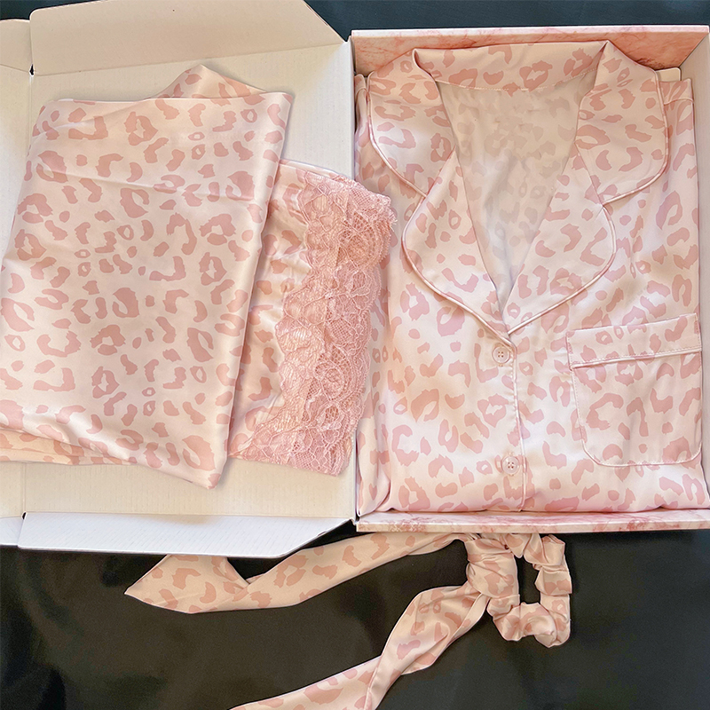 Xiaohongshu Women's Pajamas Spring and Summer Ice Silk Satin Thin Long-Sleeved High-End Cardigan Leopard Print Gentle Silk Loungewear
