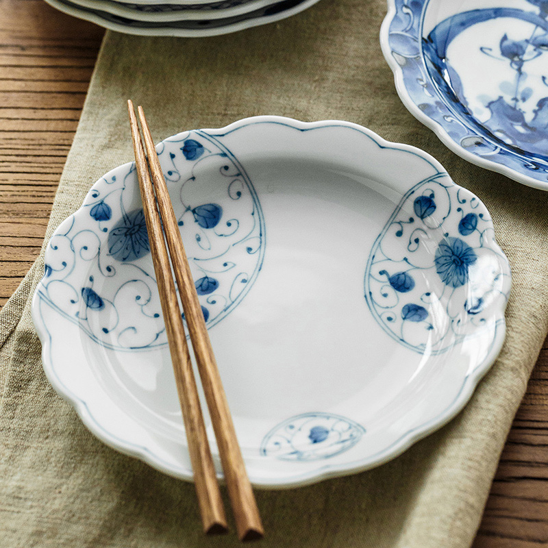 Japan imports ceramic plate of blue and white Japanese round flat plate tableware plate tray household microwave food dish