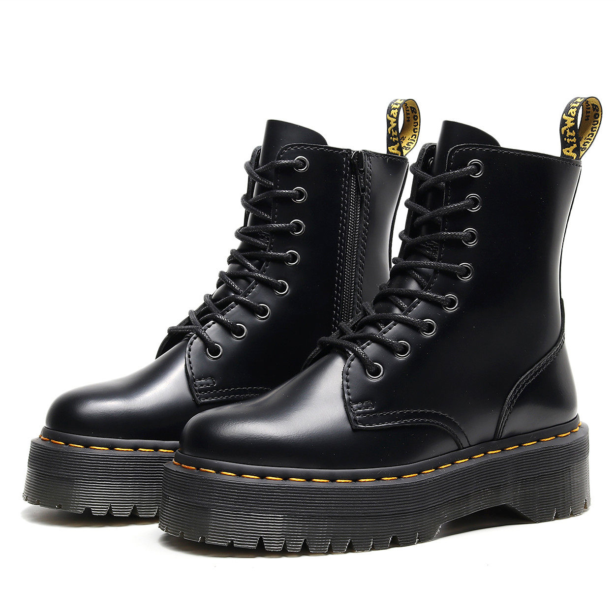 Thick bottom Martin boots woman 2022 thin section thick heel Inn wind 8 holes heightening genuine leather students 100 hitchhiking short boots