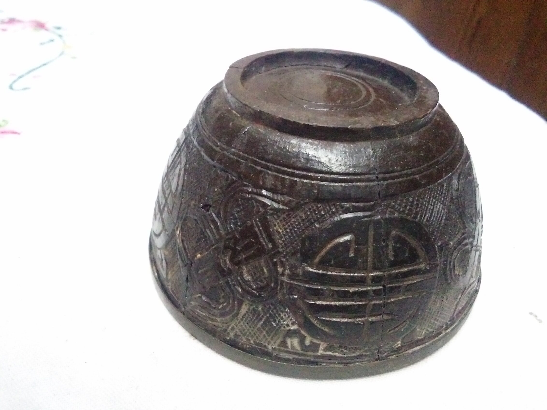 French back to China Ming and Qing southern tea cups and wine bowls wrapped in copper skin tin plated out of clay burning with longevity characters