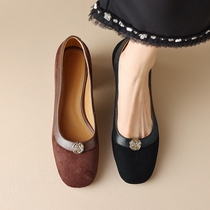 Elegant temperament ~ Corso Venezia genuine leather French retro shallow mouth womens single xie round head commuter temperament woman