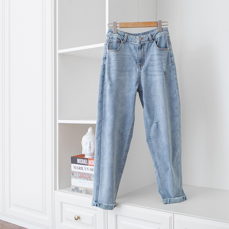 Surprised soft and good feeling, refreshing light blue hole and lean Harlem jeans daddy pants spring and summer thin female