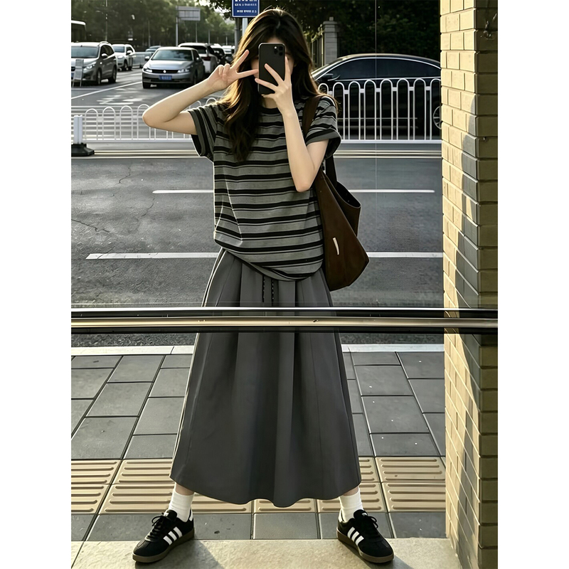 Japanese-Style Lazy Sportswear Set for Women, Summer Slimming Retro Striped Short-Sleeve T-Shirt and Skirt Casual Two-Piece Set