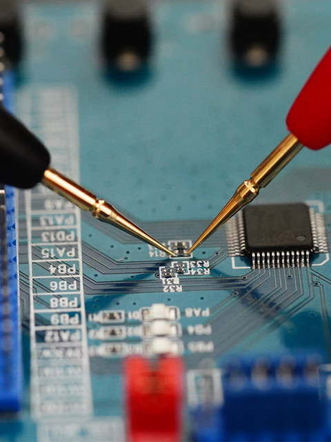 Uliide 10A Gold-Plated Special Tip Test Probe Ut-L90 Universal Multimeter Probe for Measuring Small Components Ic