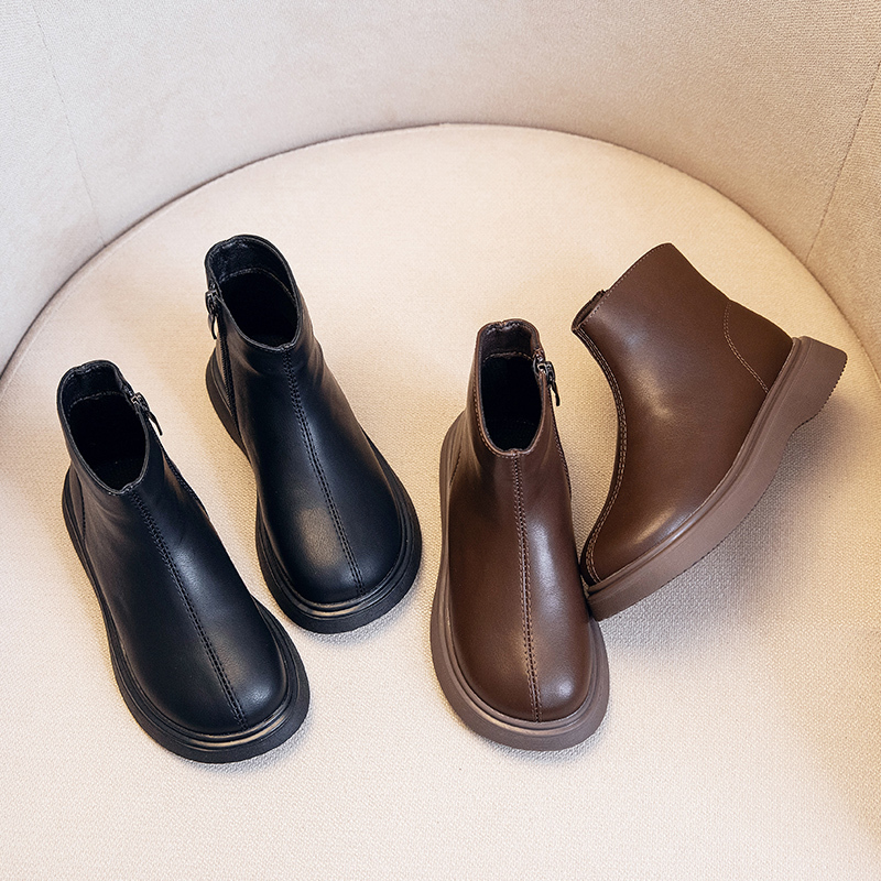 Miki Inss Girls' Boots 2026 Autumn and Winter New Style Princess Boots Kidsren's Fleece-Lined Leather Boots Two-Cotton Short Boots Miki Inss Girls' Boots 2026 Autumn and Winter New Style Princess Boots Kidsren's Fleece-Lined Leather Boots Two-Cotton Short Boots