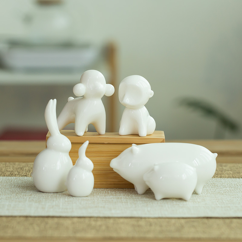 Zhimingtang Dehua White porcelain tea Pet zodiac ornaments Mini animal tea table ornaments Rabbit pig