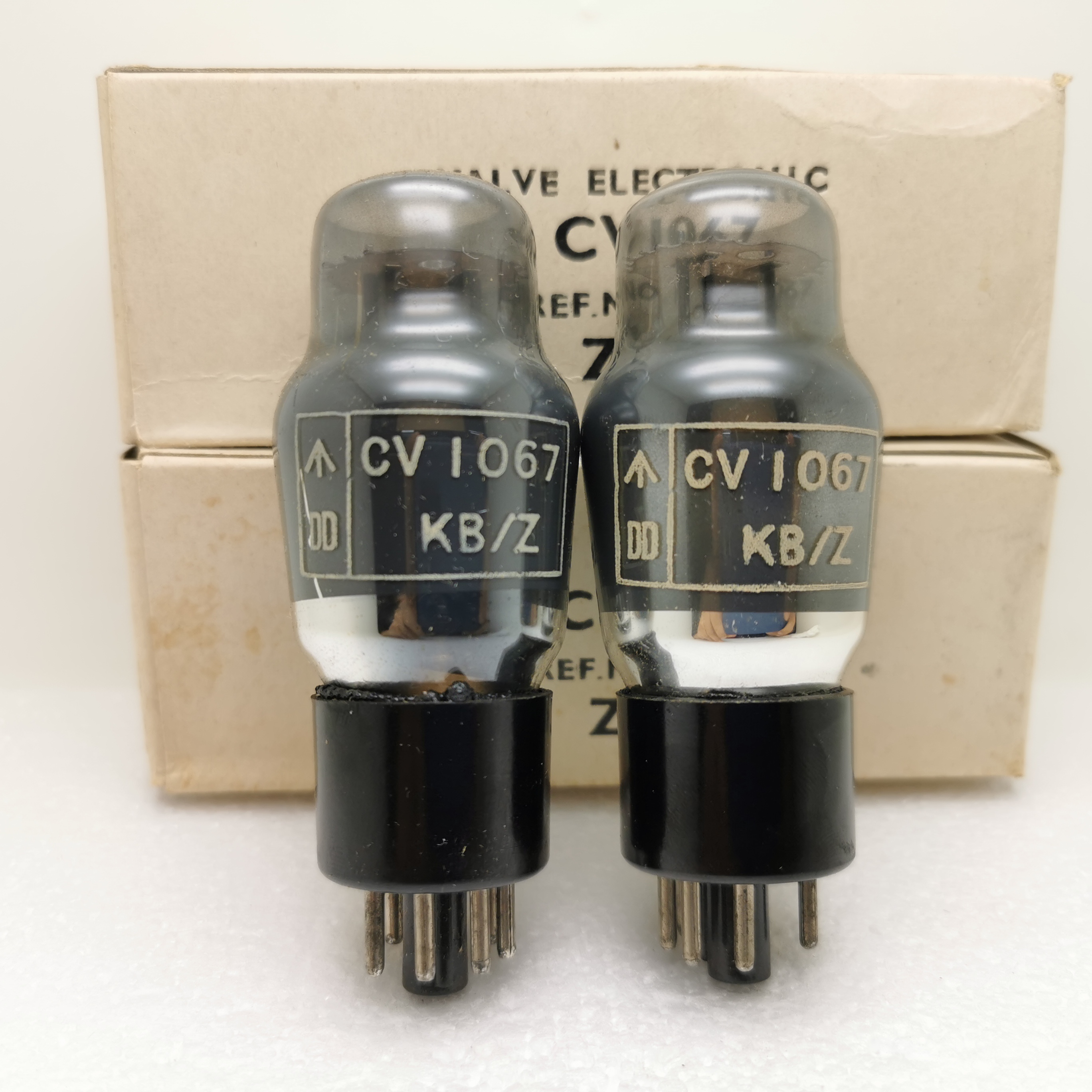 New gourd spray carbon UK GEC L63 CV1067 CV1067 6C5P 6J5G vacuum tube can replace 6SN7