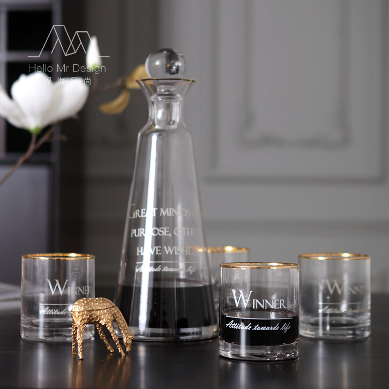 Eurostyle modern wine bottle foreign wine whisky wine glasses Wine Glass Suit Home With Lid Villa-like Home Residence Ornament