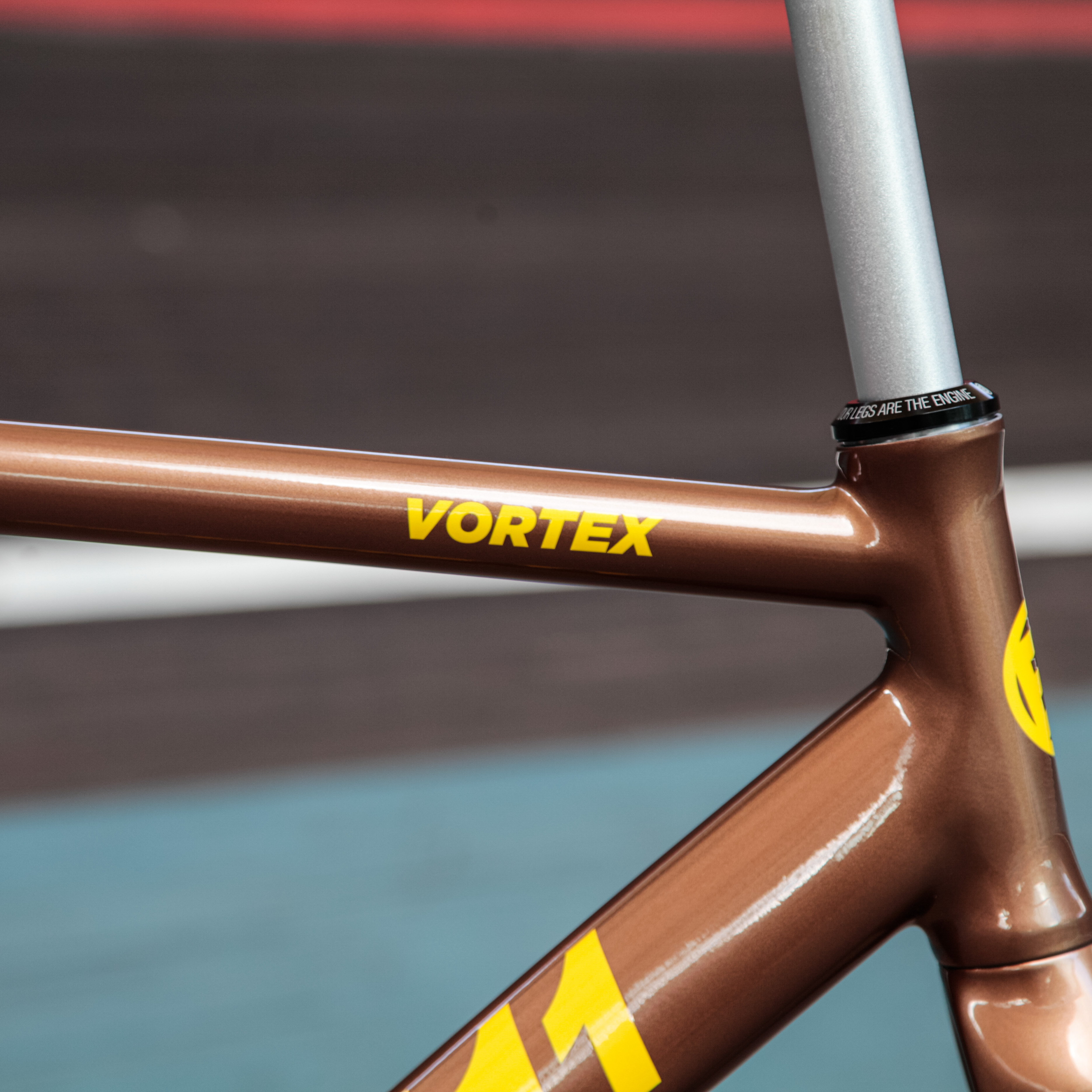 Engine 11 Brown Yellow Color Way Pizzbikes