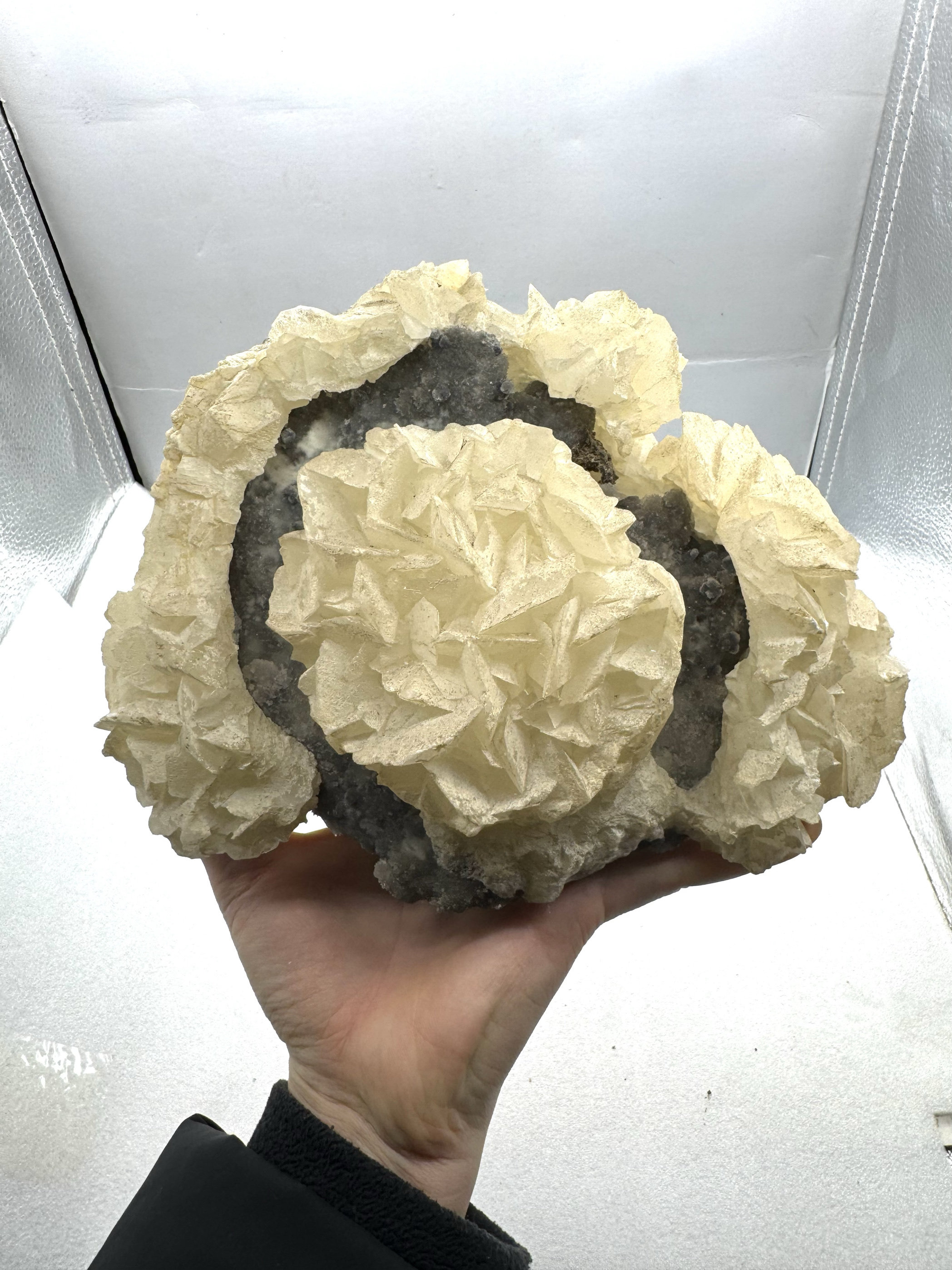 湖南省産天然花形方解石