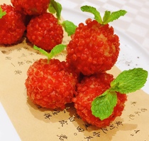 Red crispy flower grain baking simulation rockery flower tree lychee shrimp ball fried grain red crispy grain 10 pack 250g
