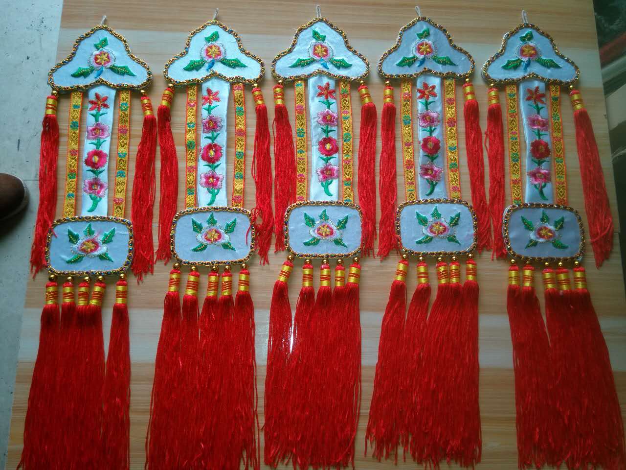 Five-party boy streamer boutique Buddha streamer double-sided embroidery pure handmade