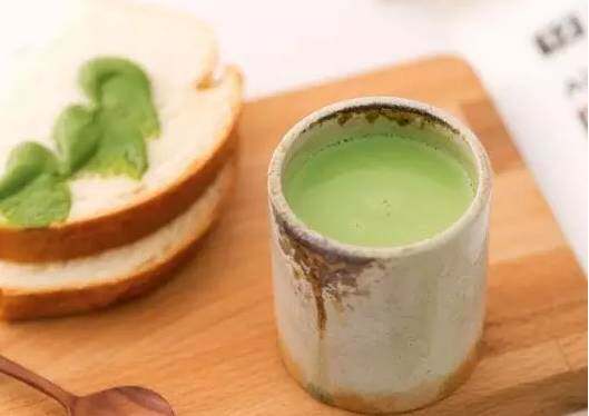 抹茶拿铁是既有茶又有咖啡吗