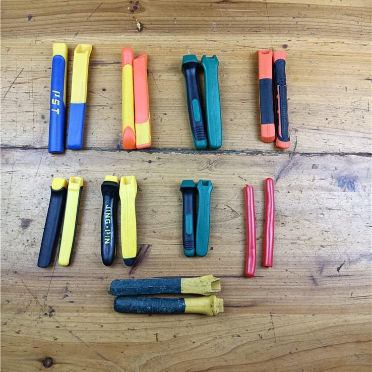 Imported second-hand pliers set Japanese pliers leather rubber set plastic plastic soft material hand pliers set sharp mouth