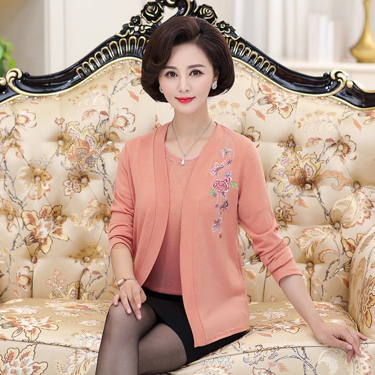 2018 spring and autumn new middle-aged female mother outfit long-sleeved sweater cardigan jacket T-shirt true two-piece outfit