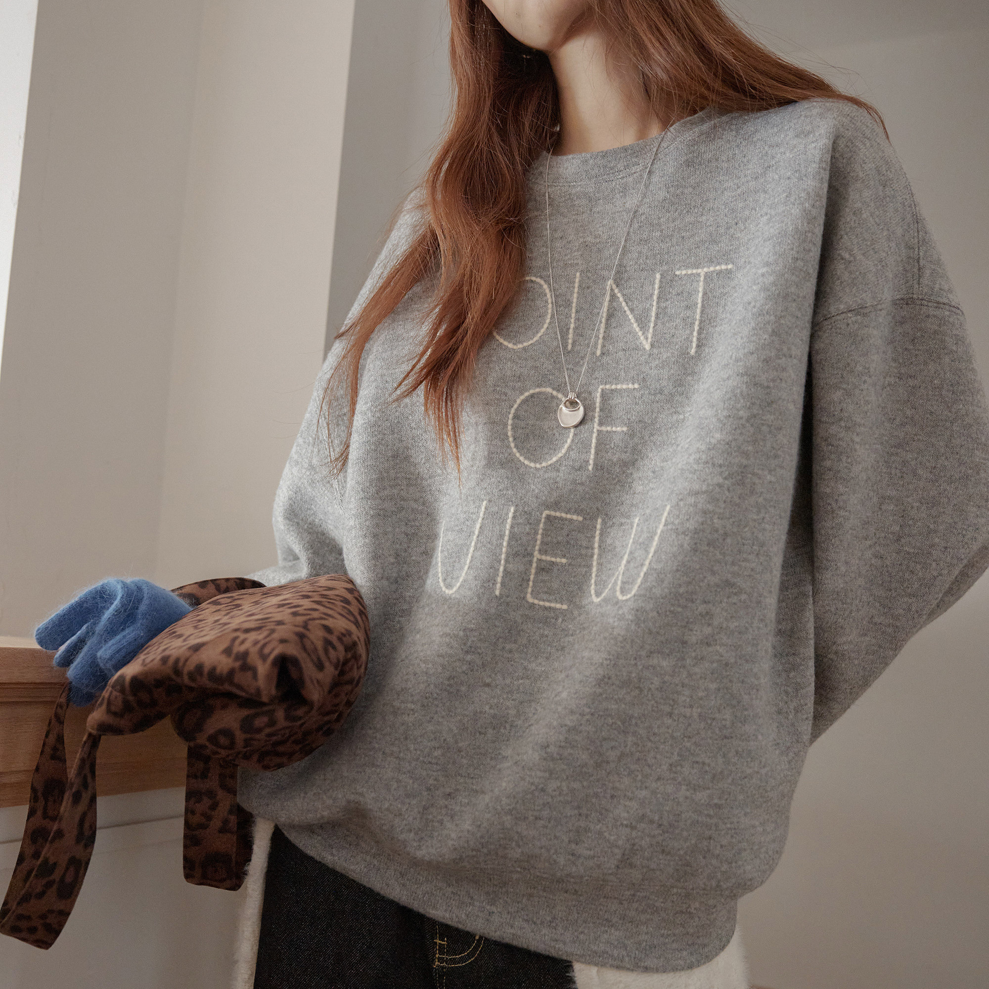 VNOOK толстовка с контрастной вышивкой букв женская зимняя утепленная свободная корейский стиль с капюшоном