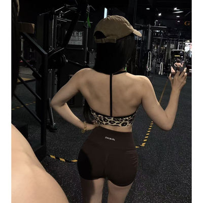 Leopard print beautiful back fitness suit short set, hot girl back training bra, yoga suit, hip and leg exercise, hip lift shorts