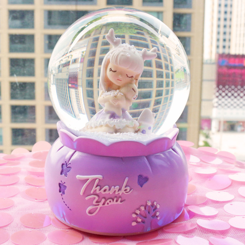 With snowflakes, crystal ball ornaments, Music Box, Music Box, Music Box, send girlfriends, children, Christmas birthday gifts