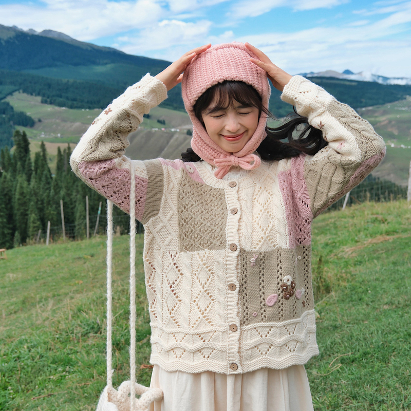 【Flower Goddess Cafe】Wild Pea Soft and Cozy Vintage-Style Sweater Handmade Crochet Lazy Style Fairy Sweater Cardigan 【Flower Goddess Cafe】Wild Pea Soft and Cozy Vintage-Style Sweater Handmade Crochet Lazy Style Fairy Sweater Cardigan