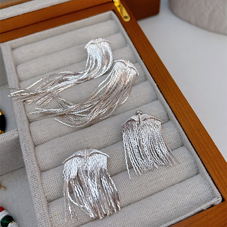 Doudou's Same Stereo Bird Tassel Earrings Niche Design Exaggerated Sparkling Banquet Long Tassel Earrings Elegant