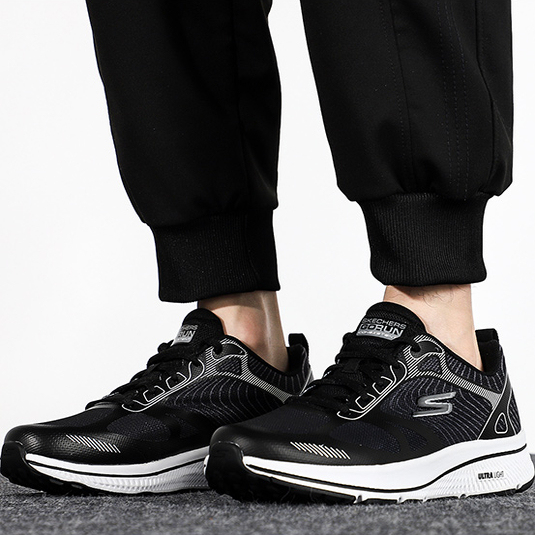 Skechers Go Run Men's Low-Top Fabric Breathable Lightweight Shock-Absorbing Running Shoes 220035