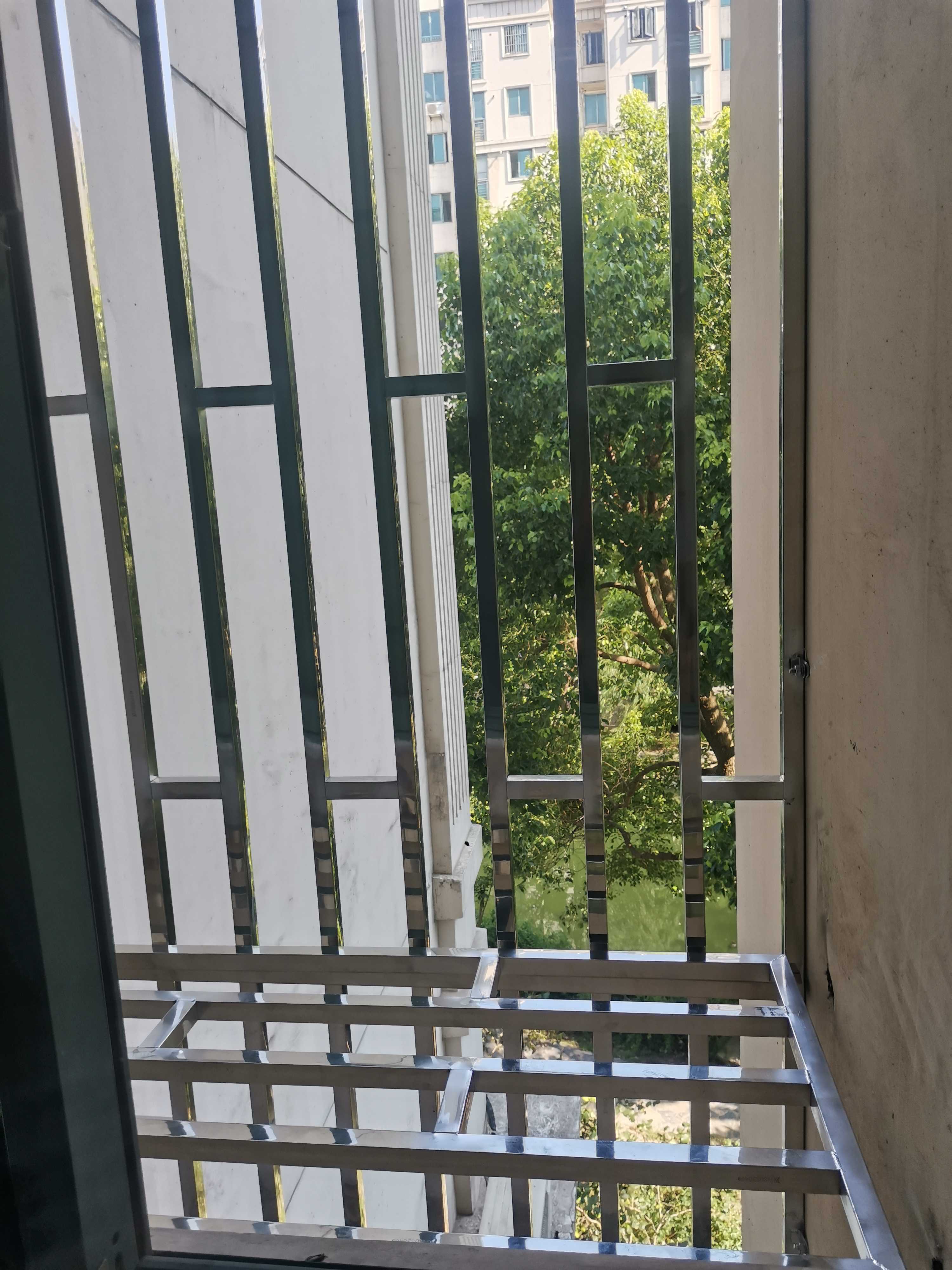 Siping Road 621 made 33 custom anti - theft window