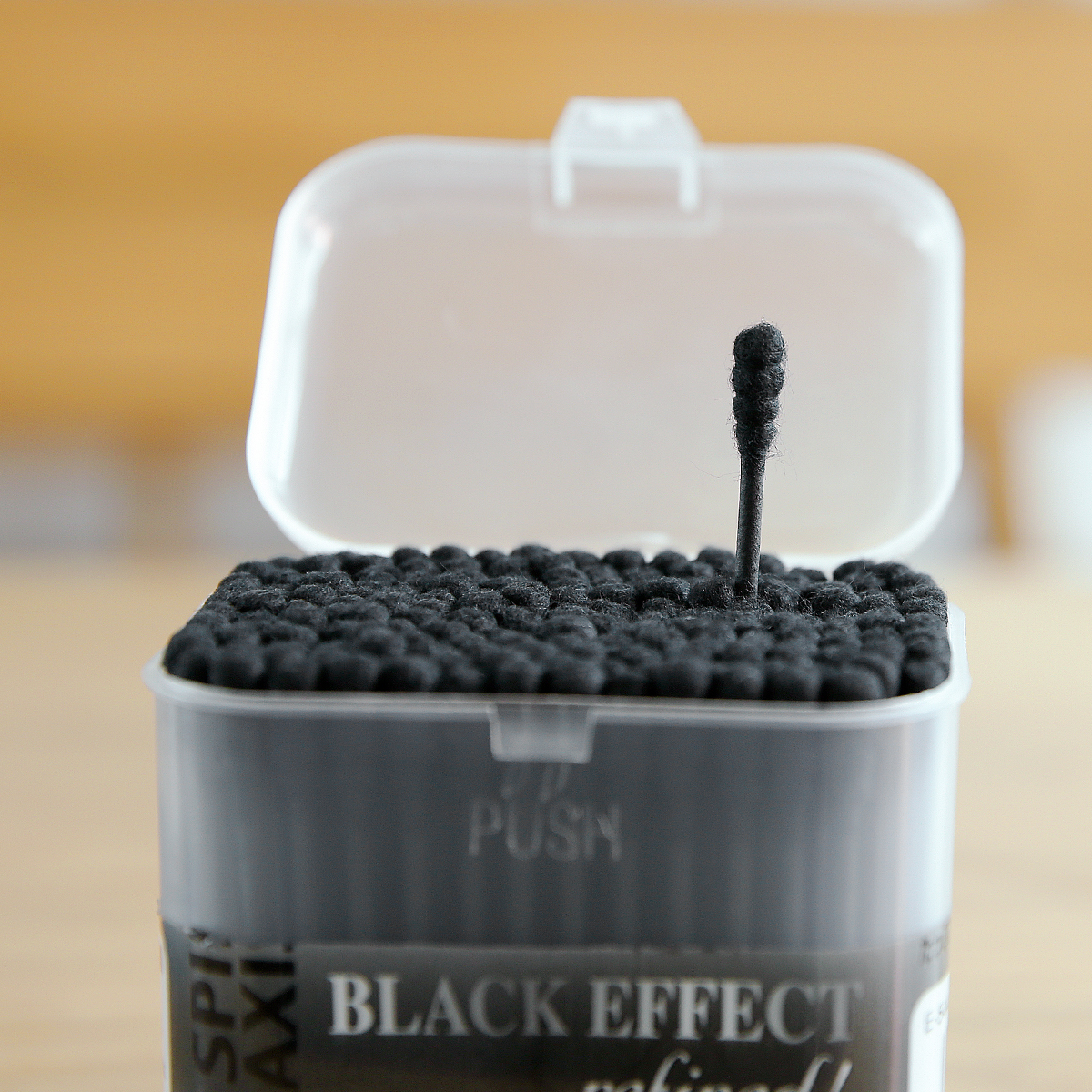 Japan Imports Double-Head Cotton Stick Double Helix Hollowing Cotton Stick Sterile Stick Black Cotton Stick Ears Clean Dig Ear Tampon