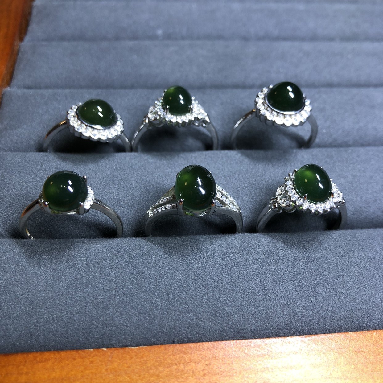 Xiuyu Laokeng Ring Women