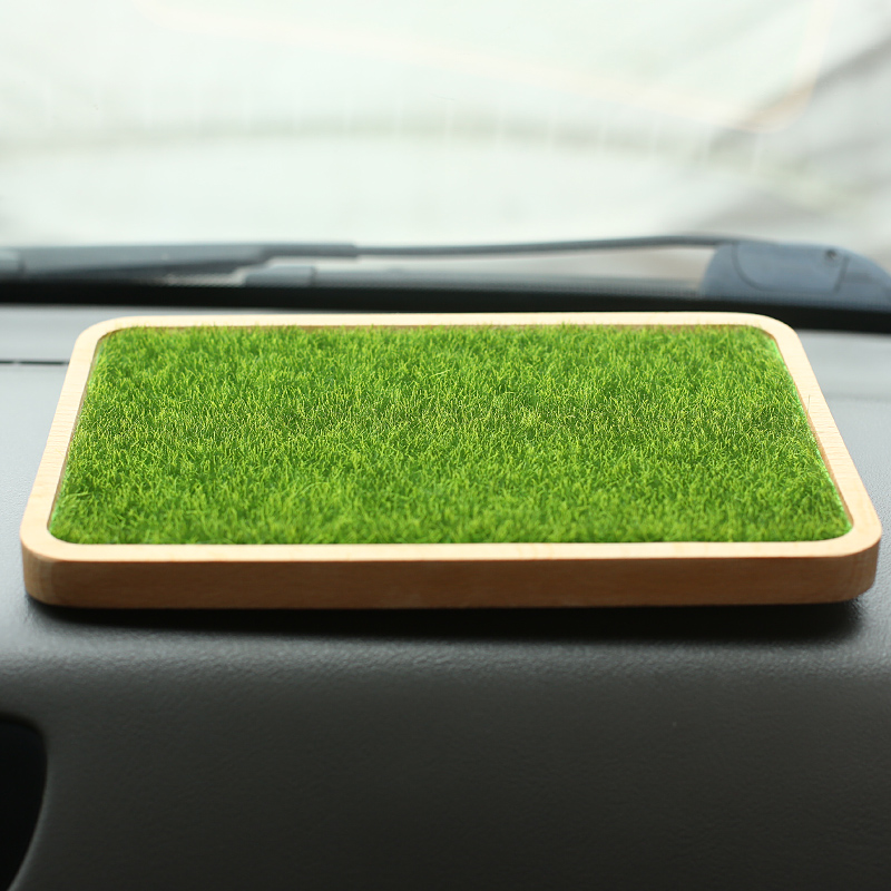 Car swing piece non-slip anti-slip decoration in interior decoration in car Ornament Pendulum upscale Wood bottom lawn Creative cushion on-board desktop-Taobao