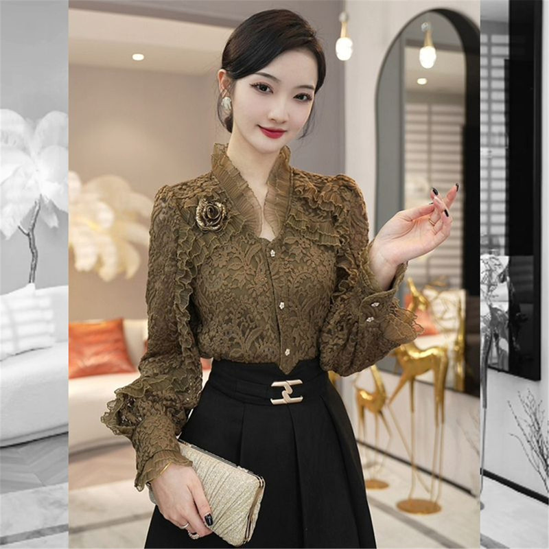 Elegant Lace Patchwork Embroidered Long-Sleeved Shirt for Women 2025 Autumn and Winter New Style High-End Fashionable Shirt for Mothers