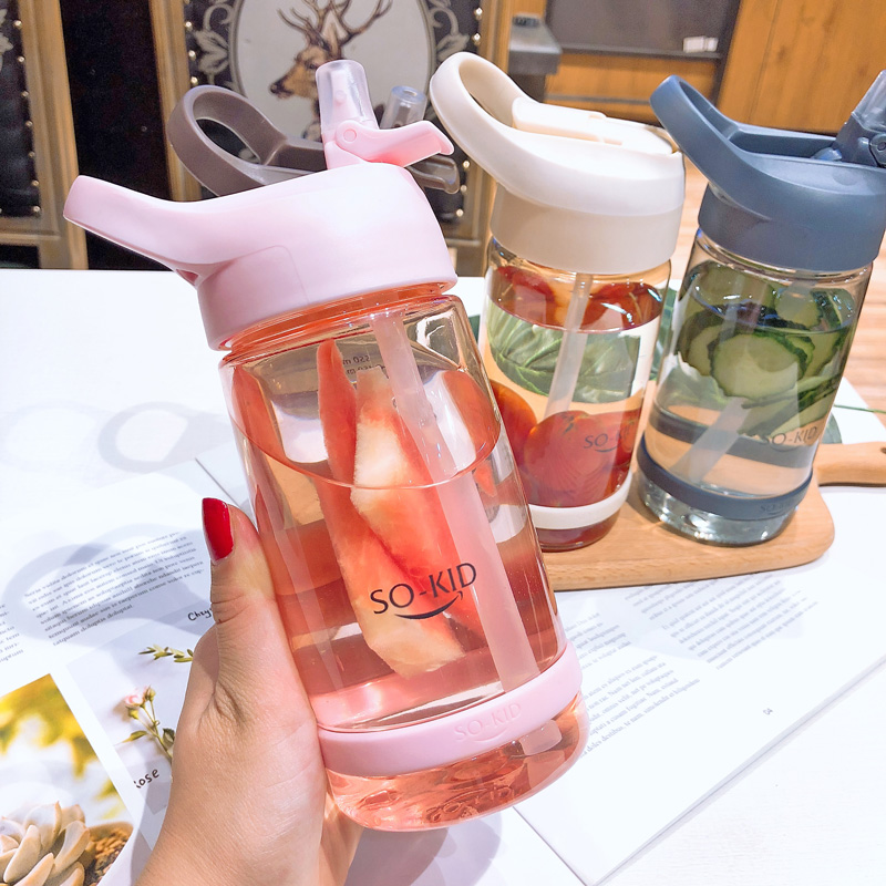 Girl's heart men and women plastic cups with straw in cup subnet Red student portable movement pregnant woman portable with hand water glass