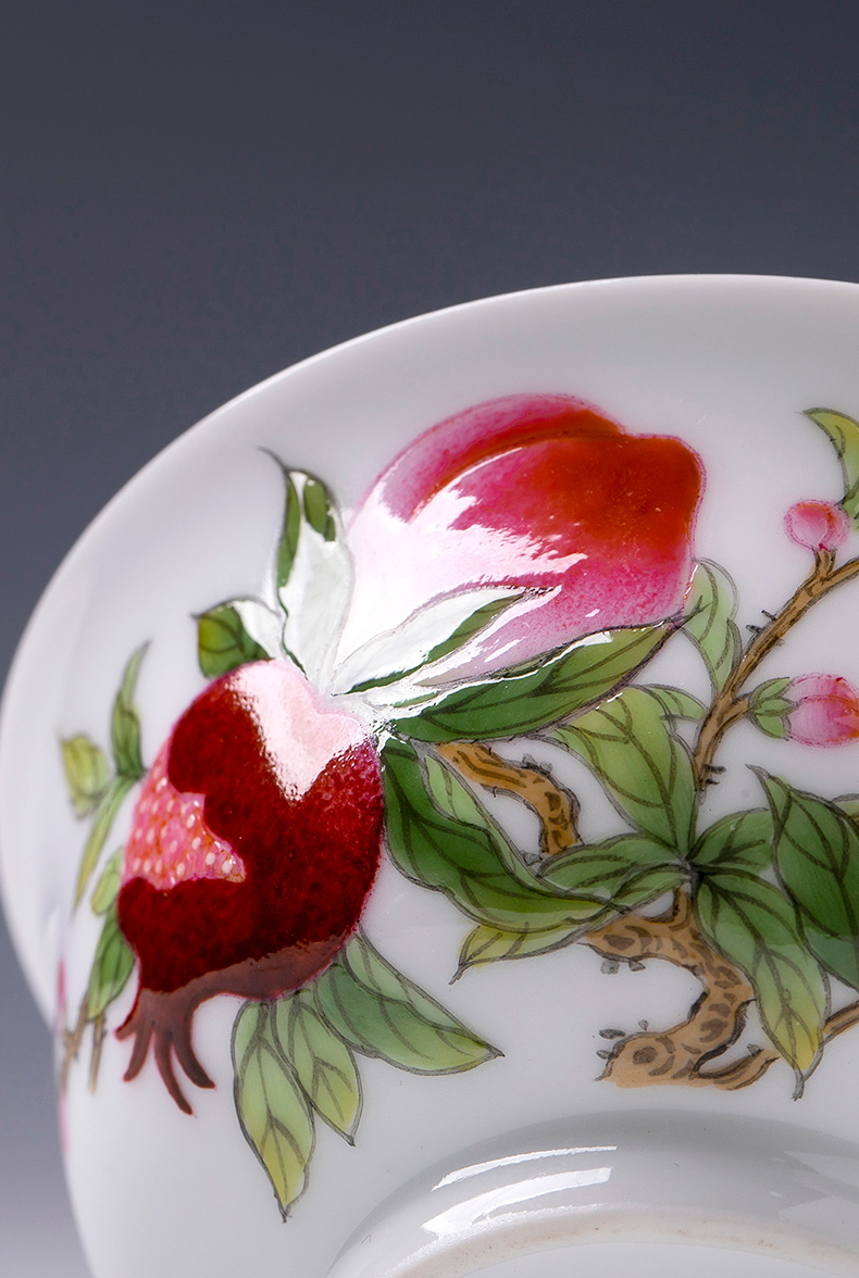 Holy big ceramic teacups hand - made colored enamel kung fu fu lu shou master cup sample tea cup all hand of jingdezhen tea service