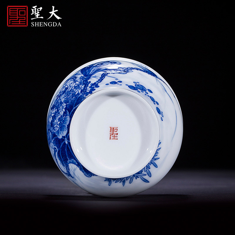 Holy big blue and white jade lotus fragrance teacups hand - made ceramic kung fu masters cup sample tea cup pure manual of jingdezhen tea service