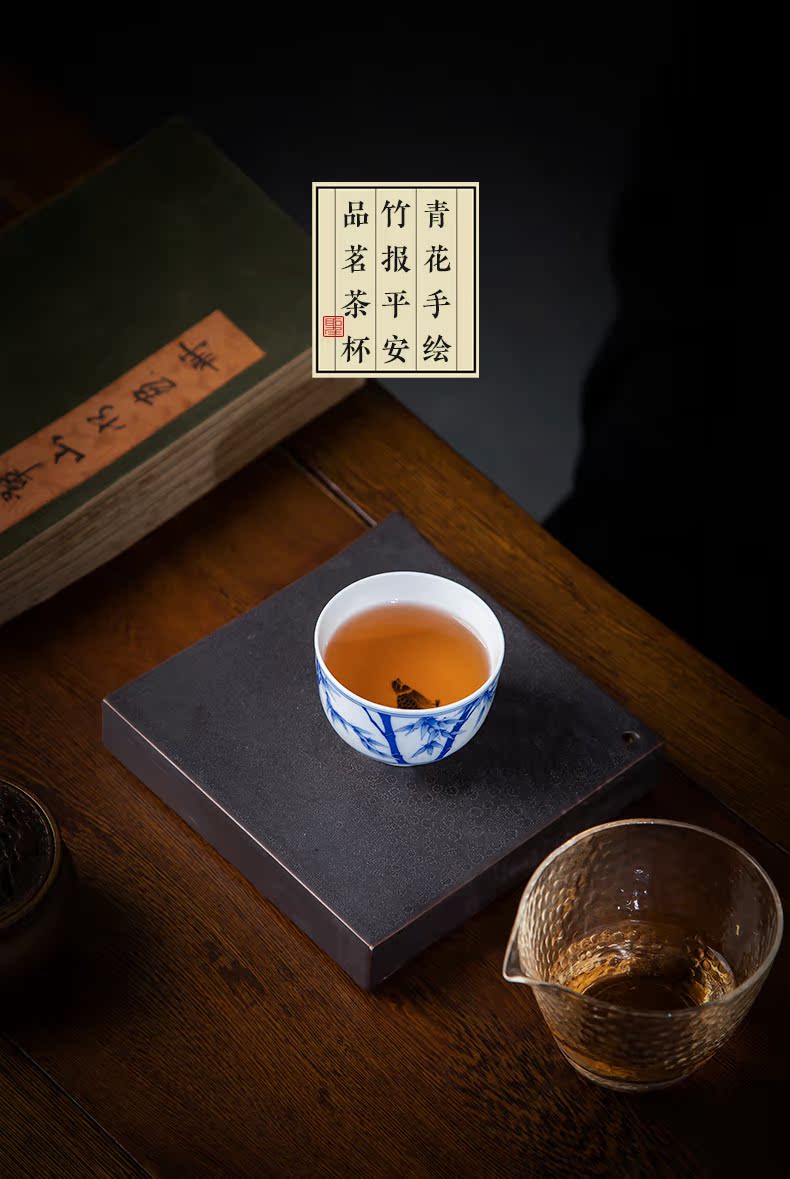 The large blue and white bamboo report peaceful sample tea cup teacups hand - made ceramic kung fu master cup all hand of jingdezhen tea service