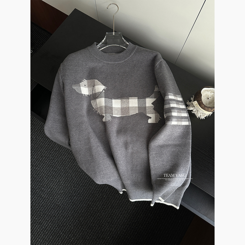 Teamyang- "Ge Yun Dog" Wool Blend Color-Blocked Plaid Sweater Sausage Dog Pattern Knitwear for Men 9093 Teamyang- "Ge Yun Dog" Wool Blend Color-Blocked Plaid Sweater Sausage Dog Pattern Knitwear for Men 9093