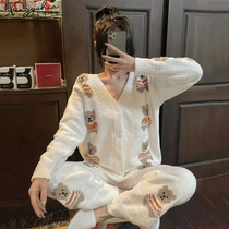 Coral fleece pajamas women autumn and winter thickened plus velvet red bear 2022 new soft spring and autumn home clothes