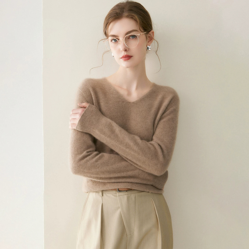 Ordos City Autumn and Winter 100% Pure Cashmere Sweater Women's Slim V-Neck Sweater Soft Knitted Base Sweater