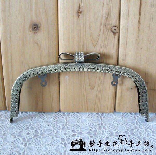 Handmade DIY lip gold accessories 18 5CM Qingku arched embossed opening gold butterfly knot inlaid drilling head constant hole-Taobao