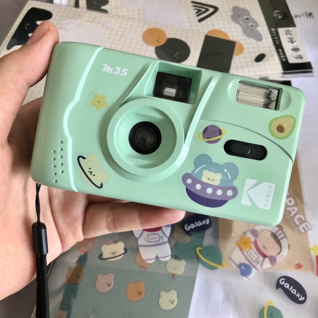 Vintage piece Ultra Q gift Kodak M35 camera brand new non-disposable 135 film doggy with flash