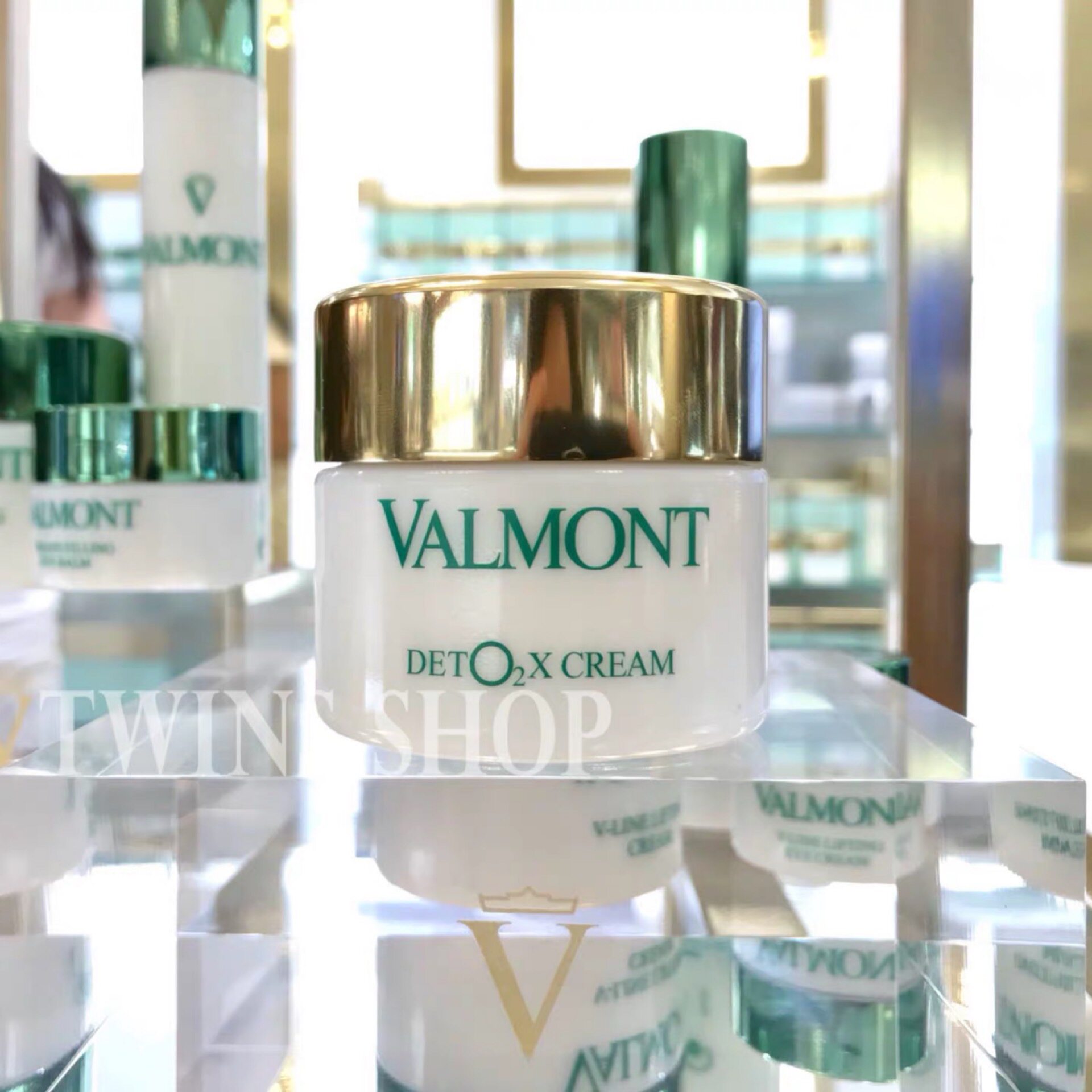 Spot European version counter ~ Italy Valmont Farman oxygen injection aerobic cream 45ML