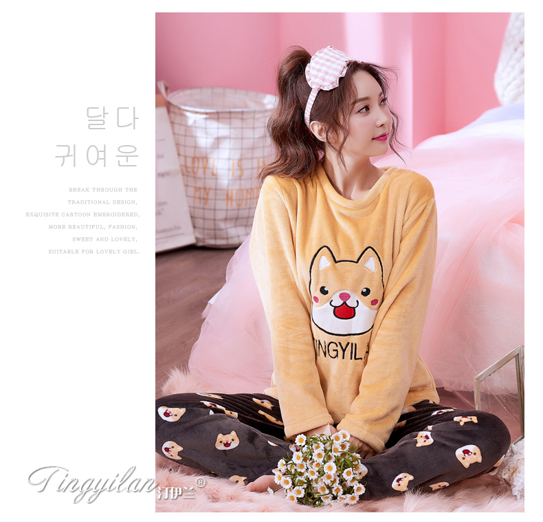 Bộ đồ ngủ của phụ nữ mùa thu và mùa đông dày flannel phù hợp với kích thước lớn có thể được mặc bên ngoài dịch vụ nhà dài tay áo lông cừu san hô dễ thương đồ bộ thể thao nam