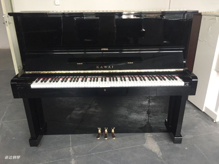 Cho thuê đàn piano Thâm Quyến Đông Tạng cho thuê đàn piano điện miễn phí vận chuyển thuê đầu tiên và mua miễn phí cho thuê tam giác hiệu suất yamaha clp 645