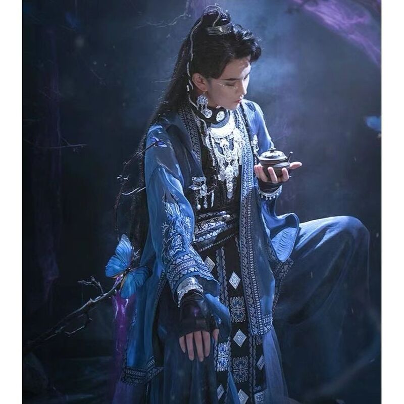 Yunnan Bumeng Miao Ethnic Youth Cosplay Costume, Miao Ethnic Girl Couple Style, Exotic Miao Elements, Ethnic Style Photography Costume Yunnan Bumeng Miao Ethnic Youth Cosplay Costume, Miao Ethnic Girl Couple Style, Exotic Miao Elements, Ethnic Style Photography Costume