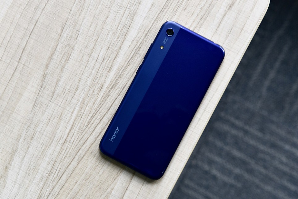 danh dự vinh quang vinh quang Chơi 8A toàn màn hình đầy đủ Netcom già Smartphone 4G Chơi 7A - Điện thoại di động dien thoai samsung
