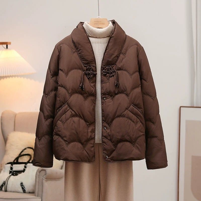Mom's Short down Jacket for Women, 2025 Winter New Chinese Style, Fashionable and Stylish Warm Coat for Petite Women Mom's Short down Jacket for Women, 2025 Winter New Chinese Style, Fashionable and Stylish Warm Coat for Petite Women